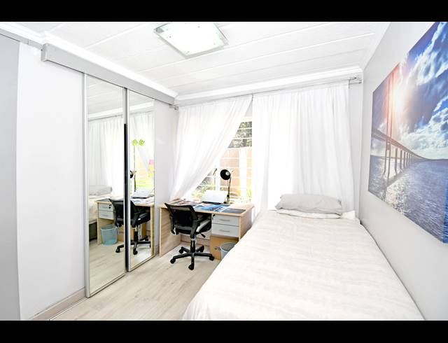 2 BEDROOM APARTMENT FOR SALE IN CRAIGHALL